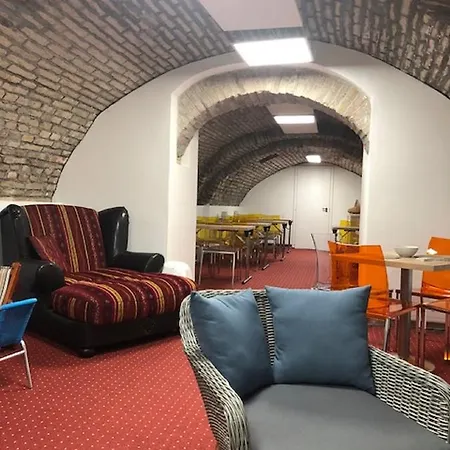 Designholz Boutique Panzio * Gyor
